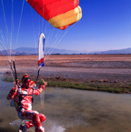 skydiving-pond-swooping