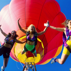 skydiving-women-2